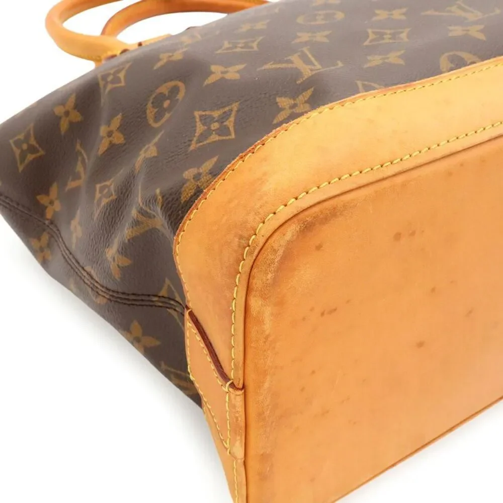 Louis Vuitton delivery duty